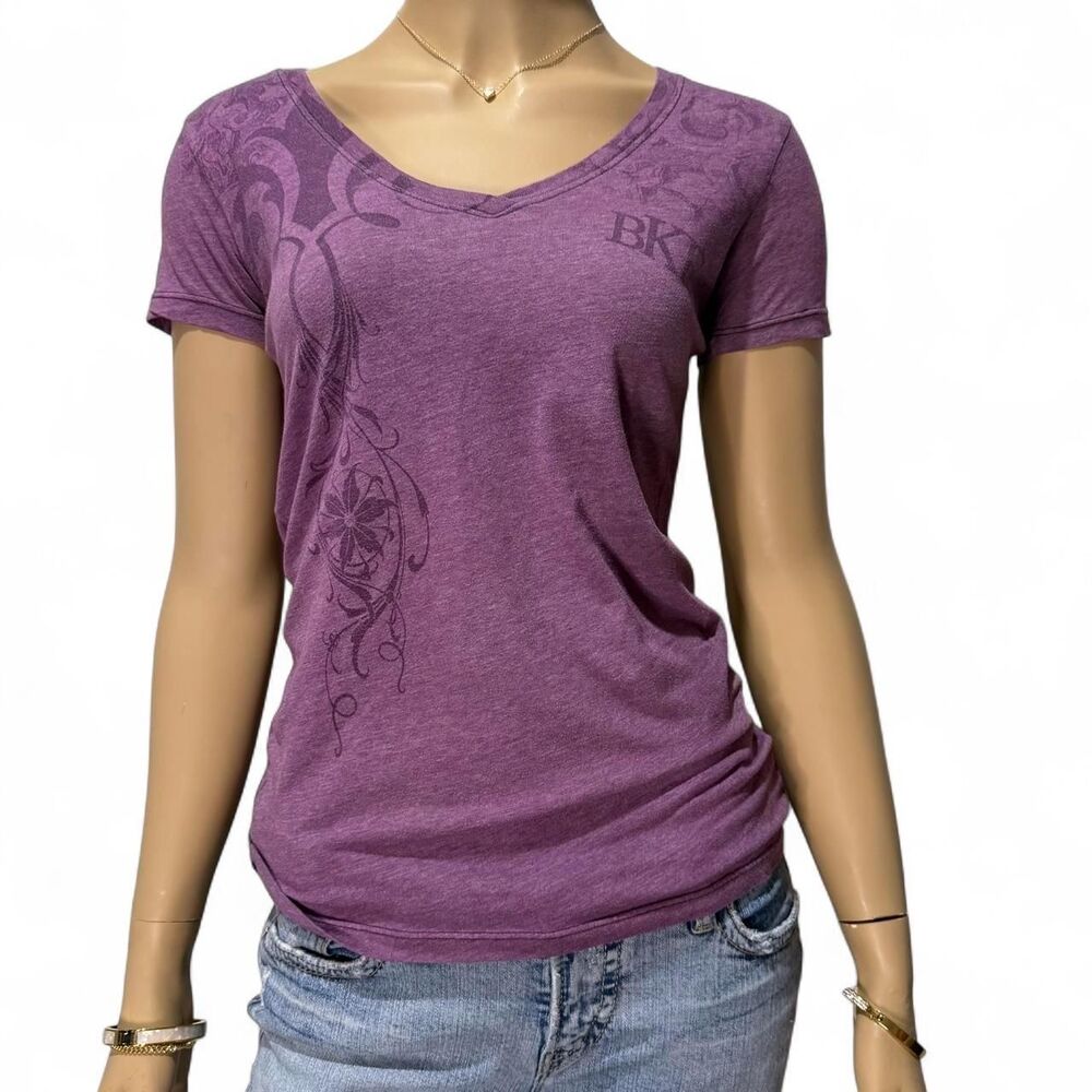 BKE Vintage Heather Purple Graphic Tee Women V Neck Floral Scroll Y2K Top Buckle